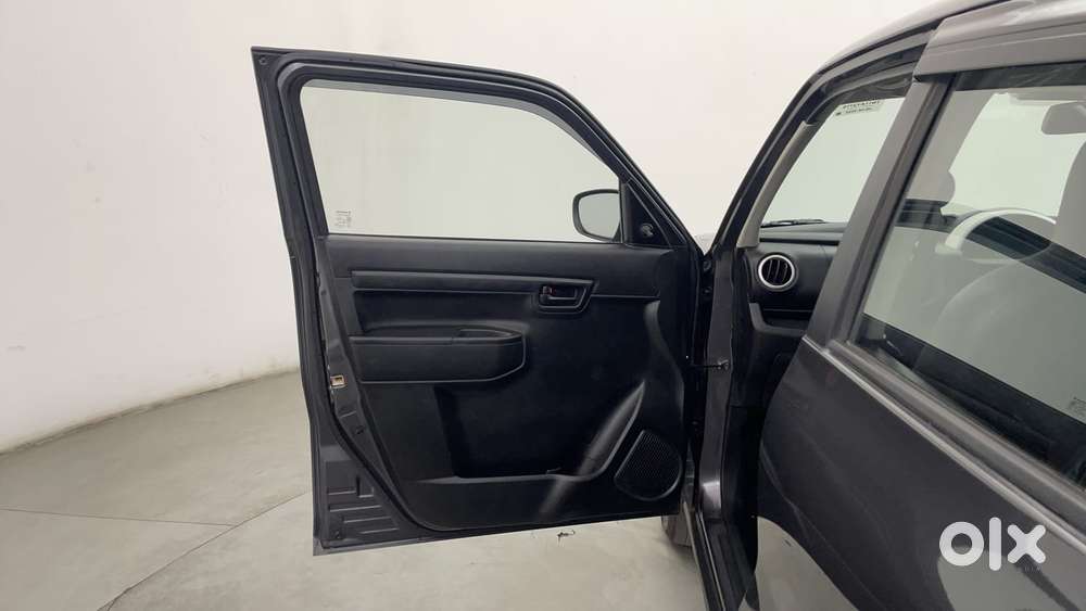 Maruti Suzuki S-presso Vxi Plus, 2022, Petrol