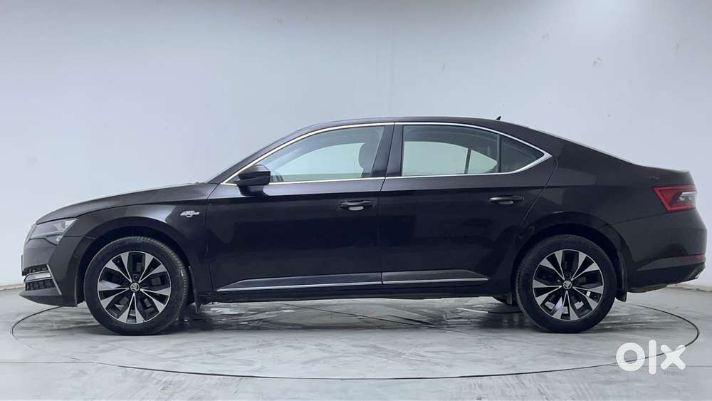 Skoda Superb L&k 1.8 Tsi At, 2021, Petrol