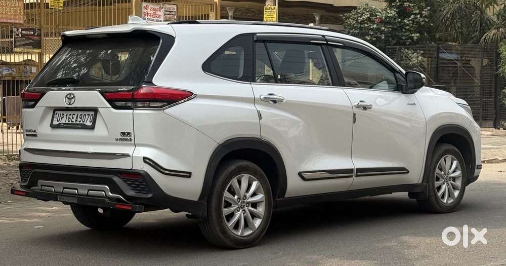Toyota Innova Hycross 2.0 Vx Hybrid 7 Str, 2024, Petrol
