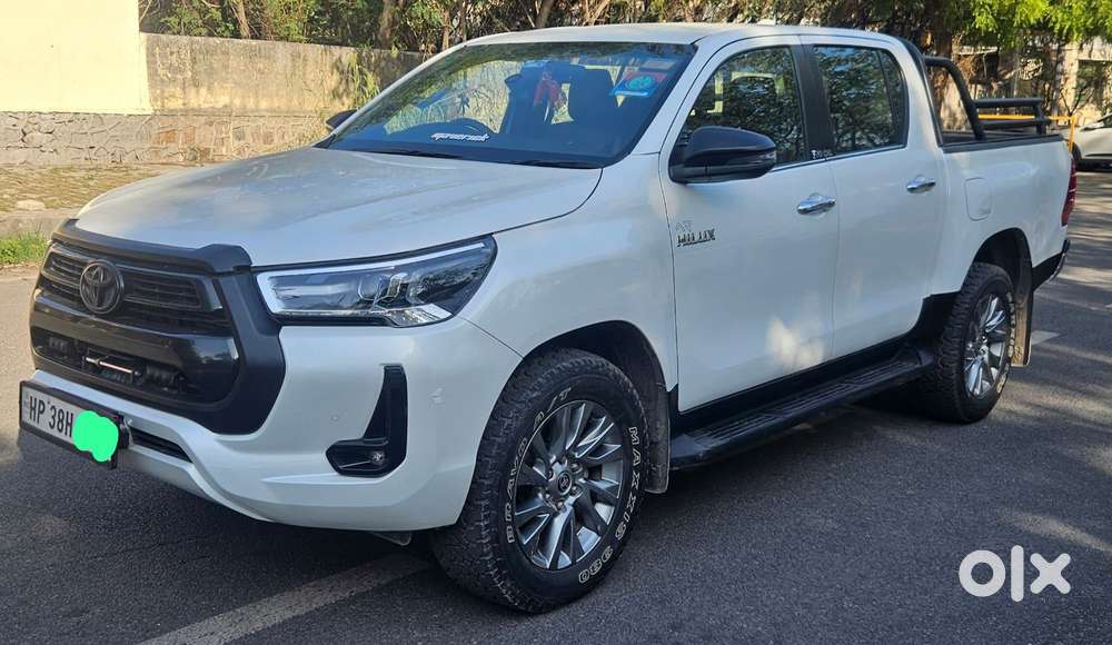 Toyota Hilux 2.8 High 4x4 Mt, 2025, Petrol