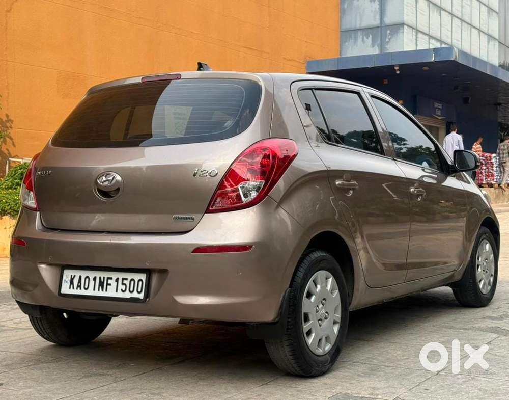 Hyundai Car Manual 2012