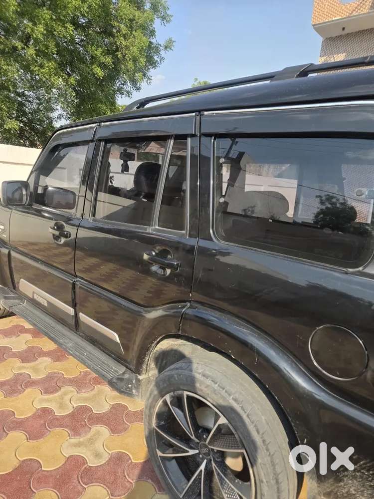 Mahindra Scorpio 2021 Diesel 94000 Km Driven