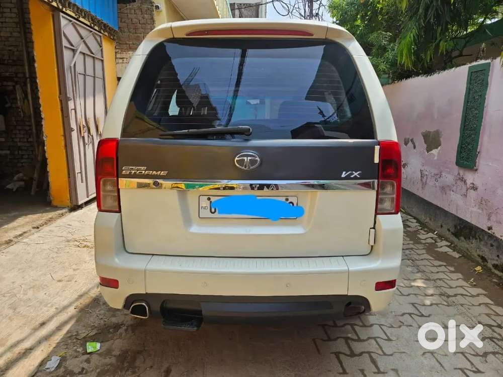 Tata Safari Storme 2018 August