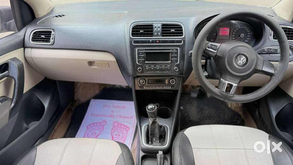 Volkswagen Polo Petrol Highline 1.6l, 2013, Diesel