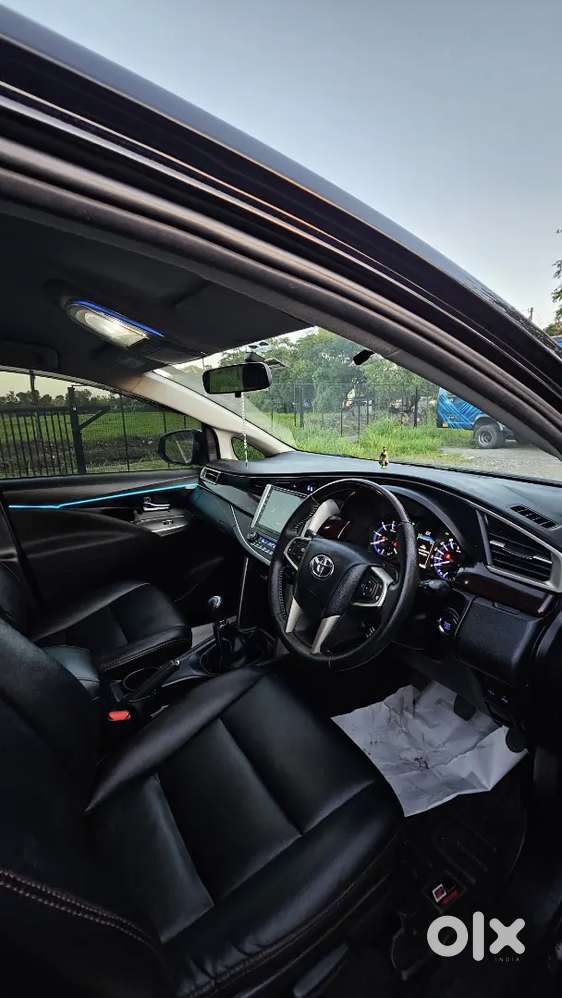 Toyota Innova Crysta 2023