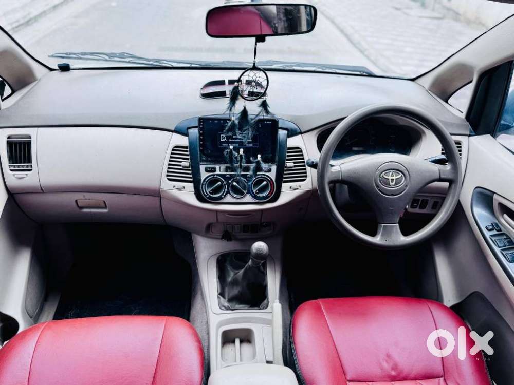 Toyota Innova 2004-2011 2.5 G4 Diesel 8-seater, 2006, Diesel