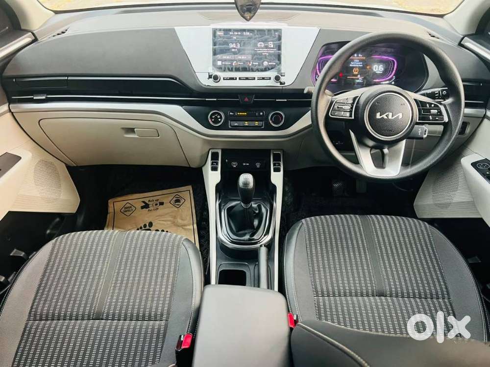 Kia Carens 1.5 Prestige Plus 7 Str Imt, 2024, Petrol