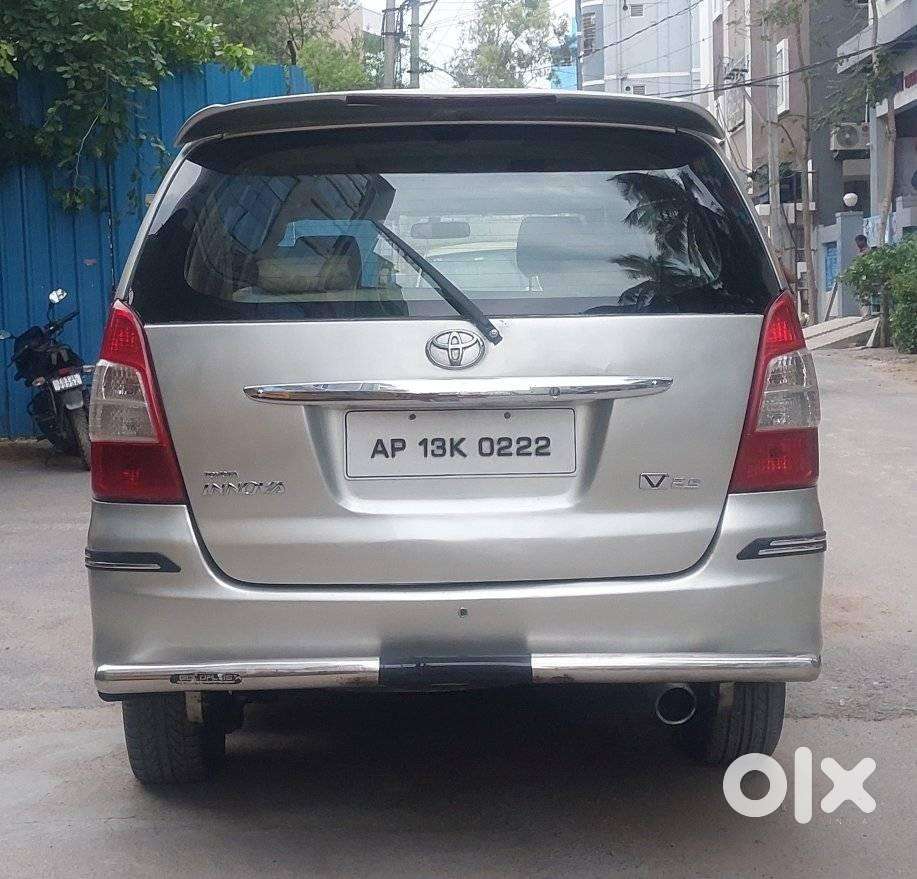 Toyota Innova 2.5 G (diesel) 8 Seater, 2006, Diesel