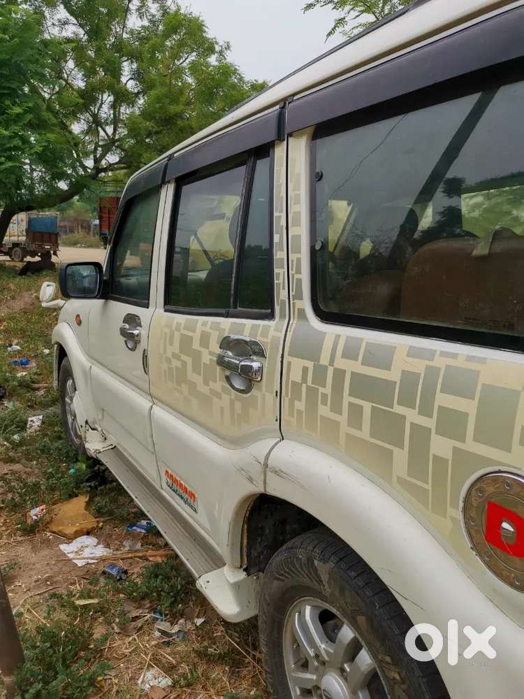 Mahindra Scorpio Mhownk (top Model)