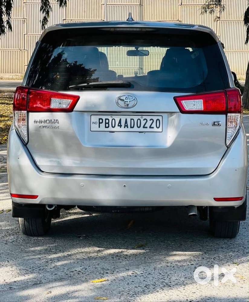 Toyota Innova Crysta 2.4 G Mt, 2018, Diesel