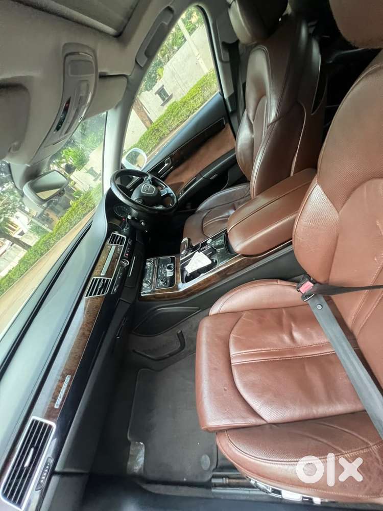 Audi A8, 2011, Petrol