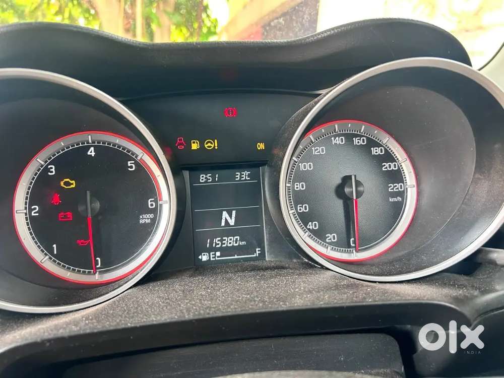 Maruti Swift 1st Owner 2019 Diesel Automatic 115380 Km Driven