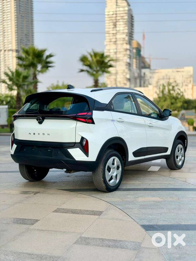 Tata Nexon Pure Plus (s) Petrol Amt, 2026, Petrol