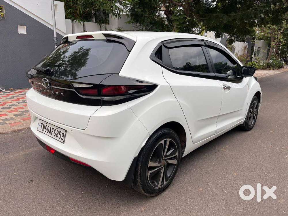 Tata Altroz, 2020, Petrol