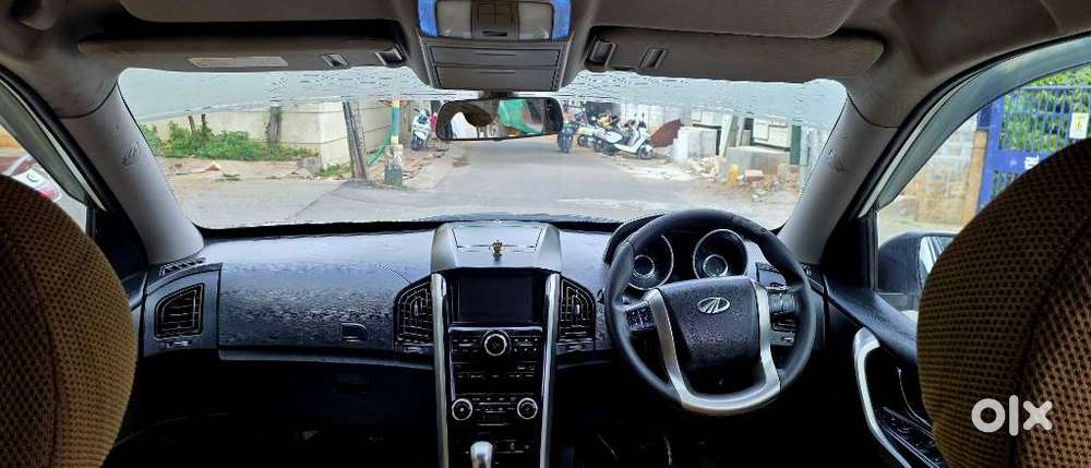 Mahindra XUV500 W7, 2020, Diesel