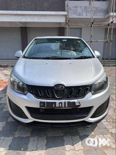 Mahindra Marazzo M2 8-seater  First Owner  Excellent Condition