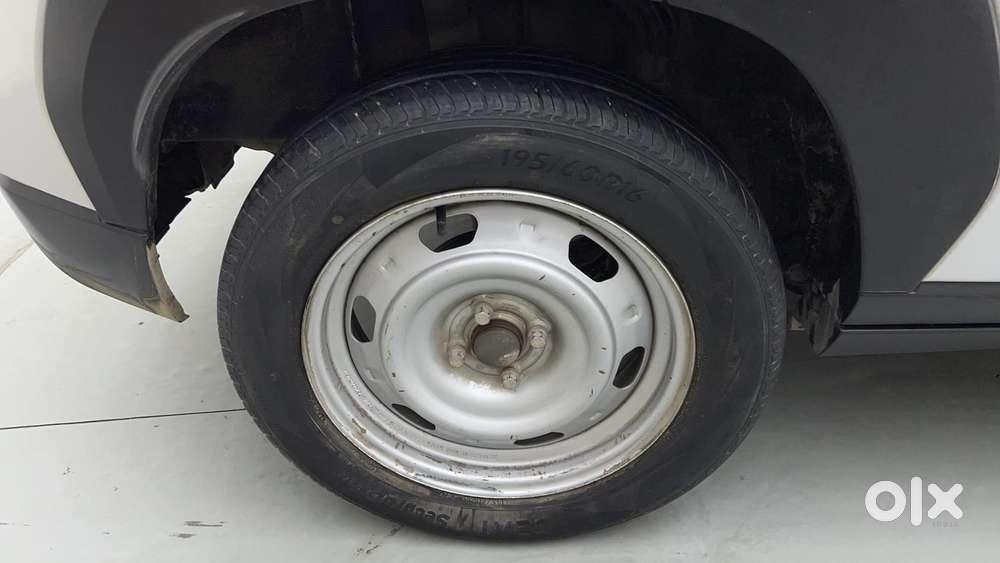 Nissan Magnite 1.0 Xe, 2022, Petrol