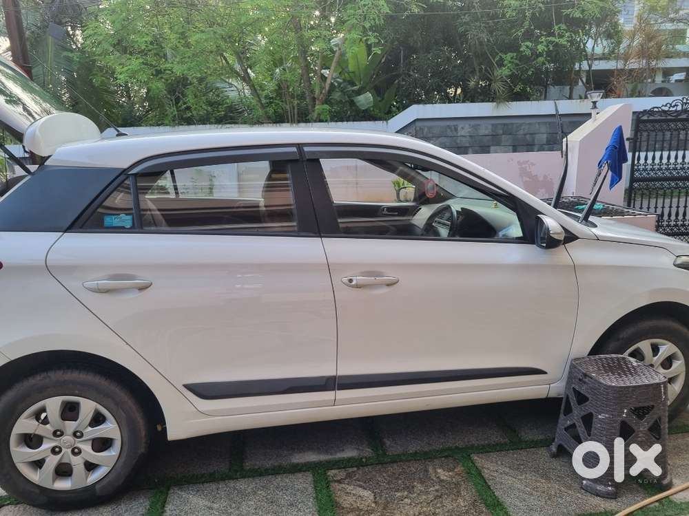Hyundai I20 Spotz 2015