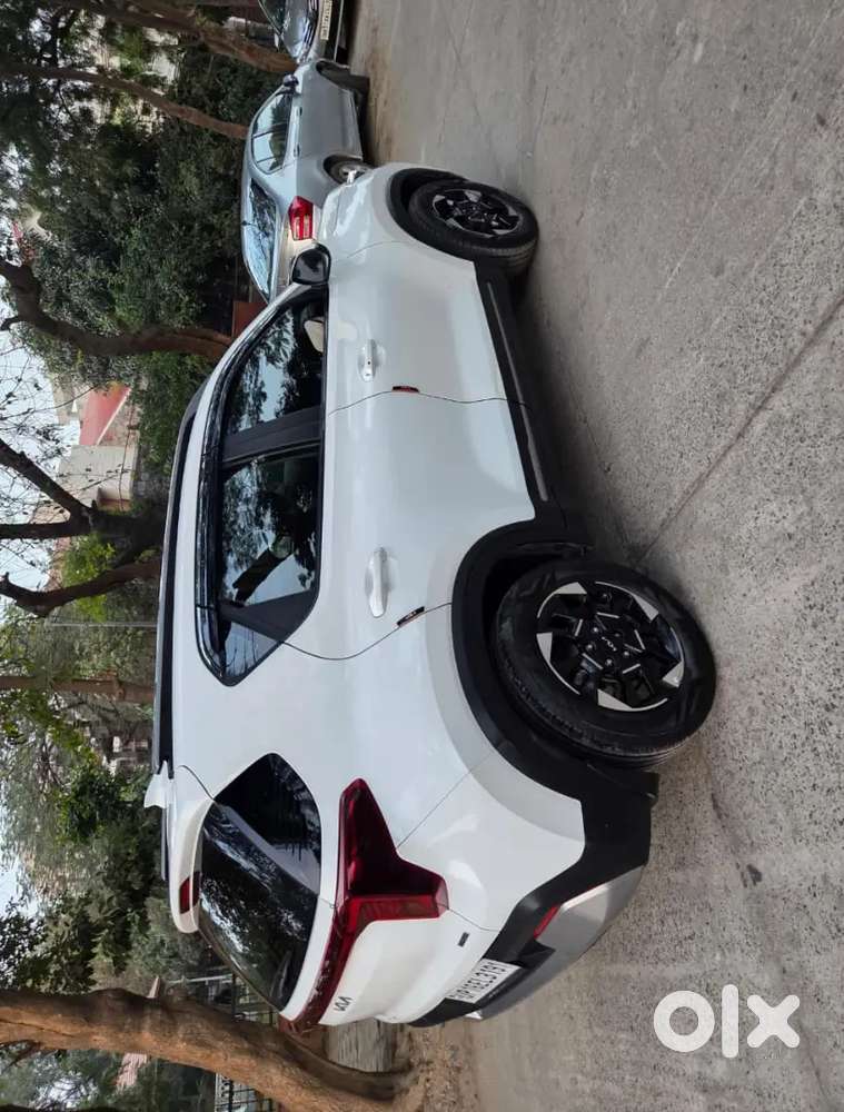 Brand New Kia Sonet (automatic Diesel With Sunroof) Up16