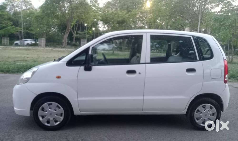 Maruti Suzuki Estilo Lxi Bs-iv, 2012, Petrol