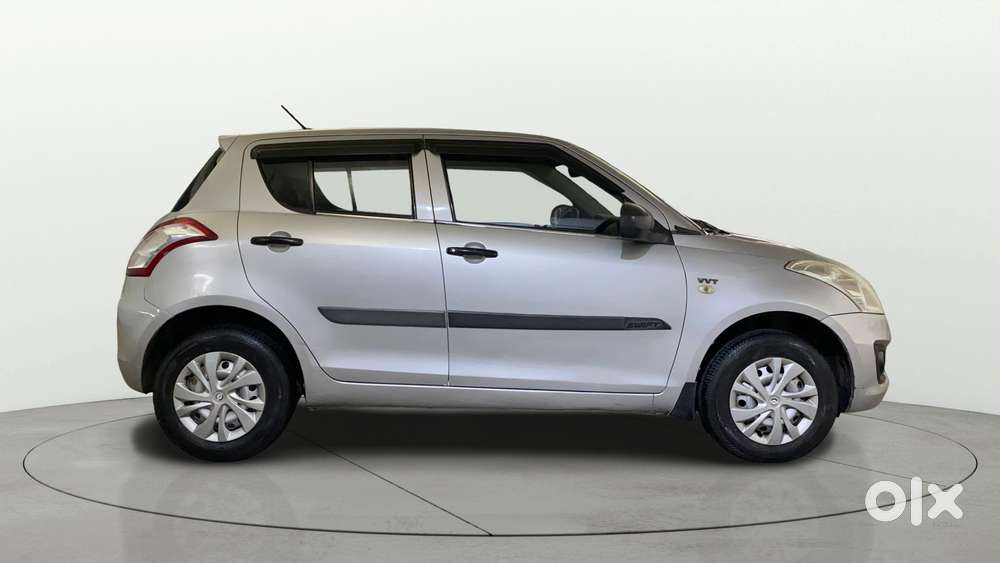 Maruti Suzuki Swift 1.2 Lxi (o), 2015, Petrol