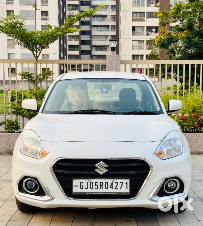 Maruti Suzuki Dzire Vxi Ags, 2022, Petrol