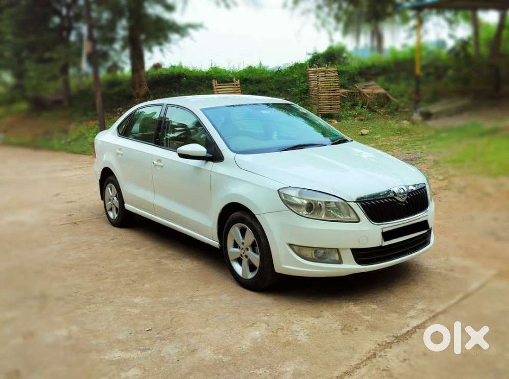 Skoda Rapid [2016-2021] 1.6 Mpi Style Plus, 2016, Petrol