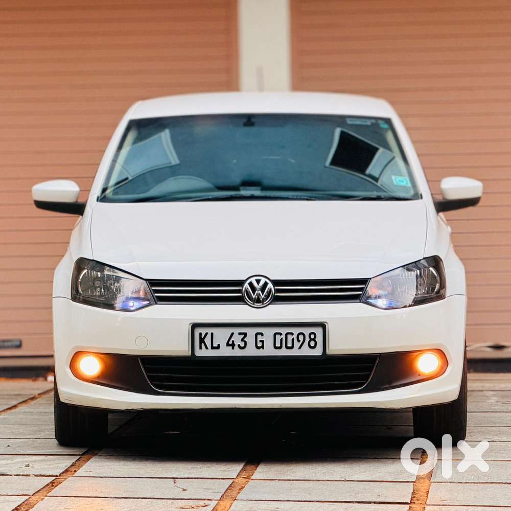 Volkswagen Vento 1.2 Tsi Highline Plus At, 2014, Petrol