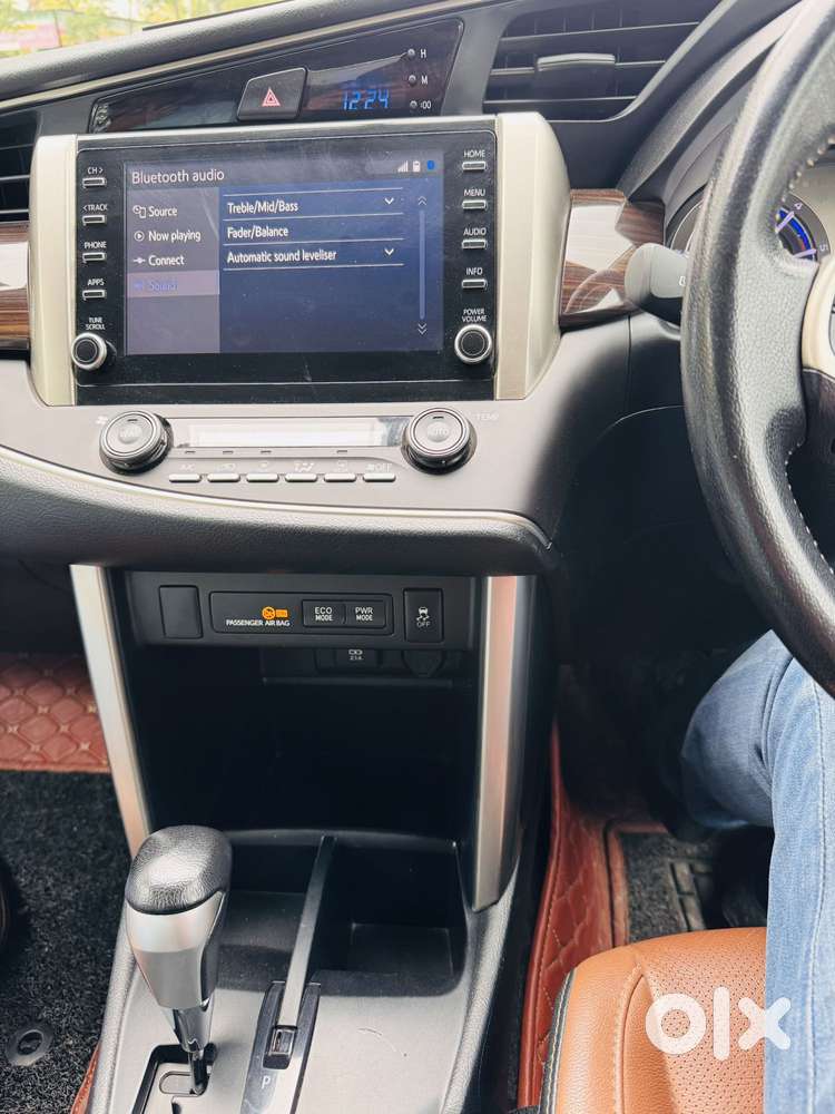 Toyota Innova Crysta [2020-ongoing] 2.4 Zx 7 Str, 2021, Diesel