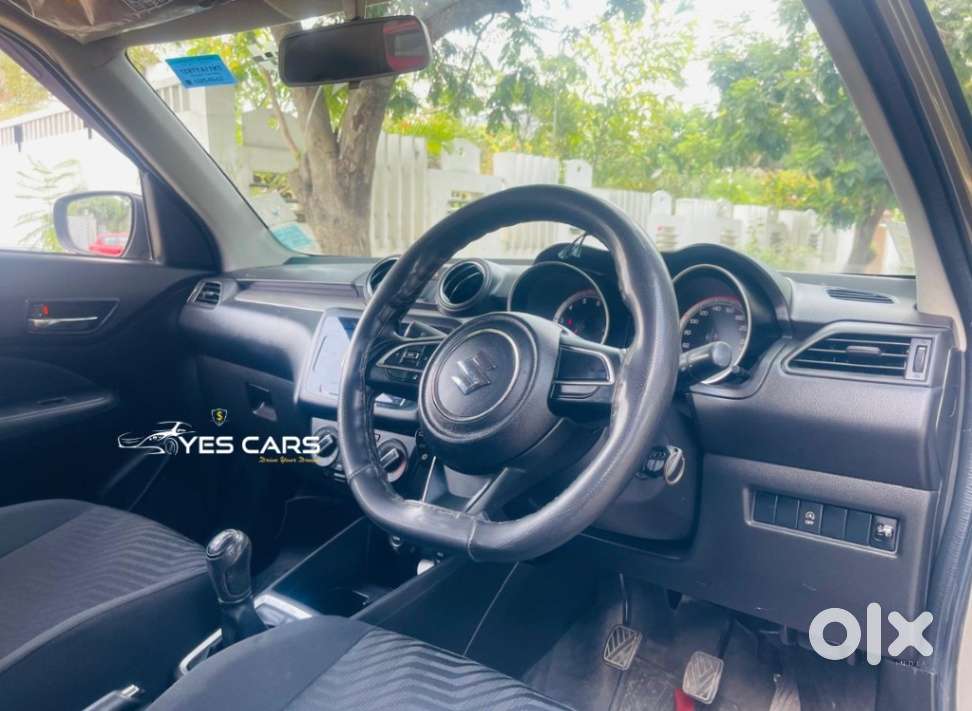 Maruti Suzuki Swift Vxi + Manual, 2022, Petrol