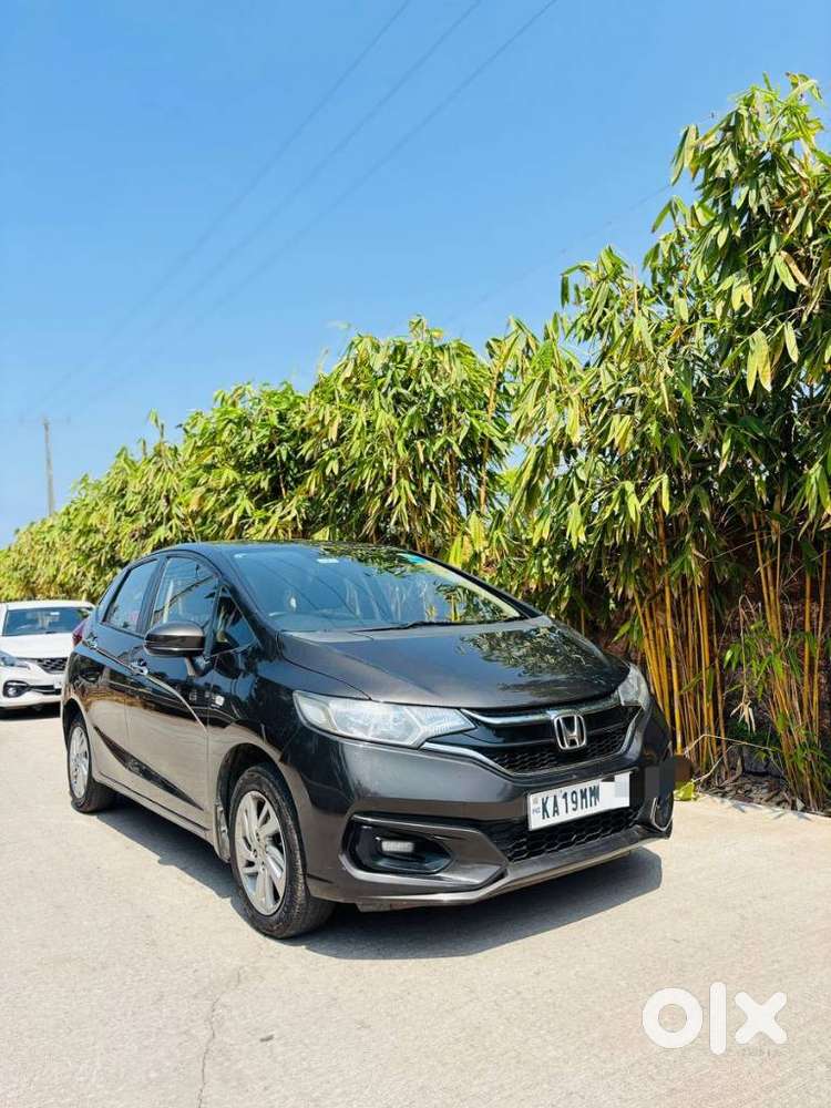 Honda Jazz V Automatic, 2022, Petrol