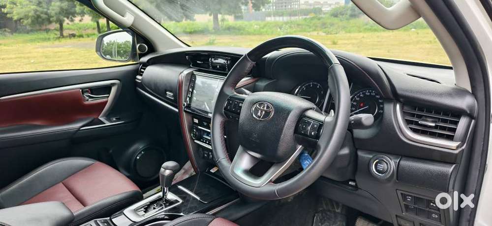 Toyota Fortuner Legender 4x2 At 2.8, 2025, Diesel