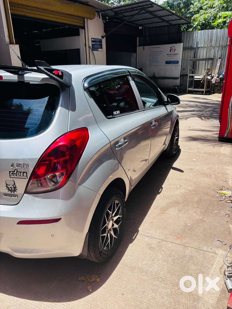 Hyundai I20 Magna Petrol 2012