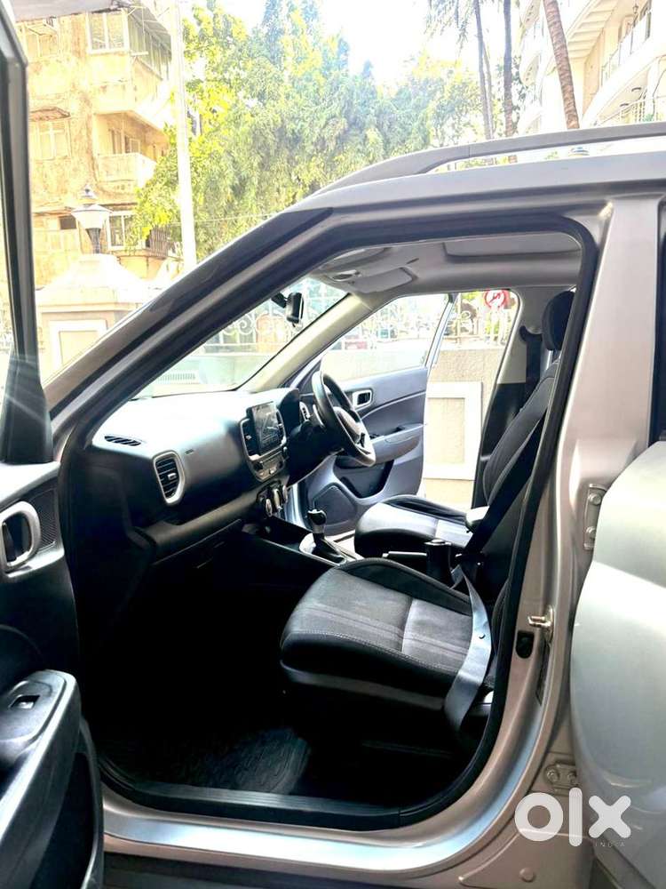Hyundai Venue Petrol 2021