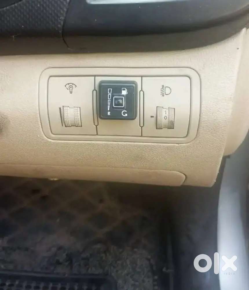 Hyundai Fluidic Verna 2011 Petrol 120000 Km Driven Cng Company