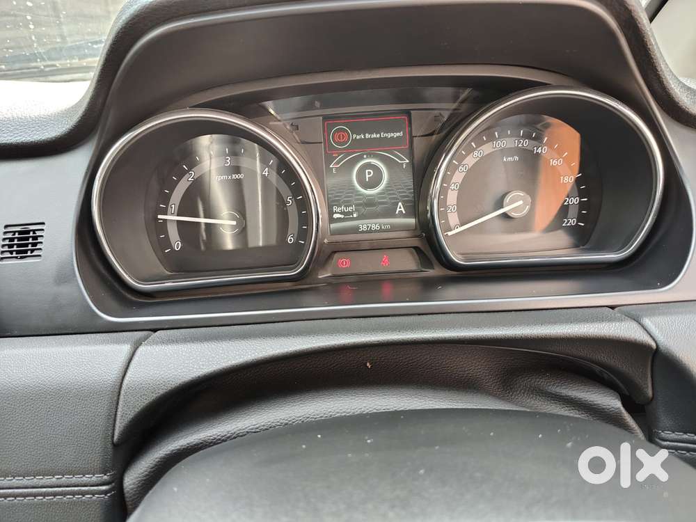 Tata Hexa 2.2 Xt 4x2 7 Str Dual Tone, 2018, Diesel