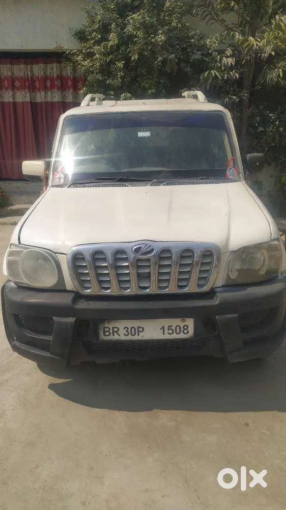 Mahindra Scorpio 2004