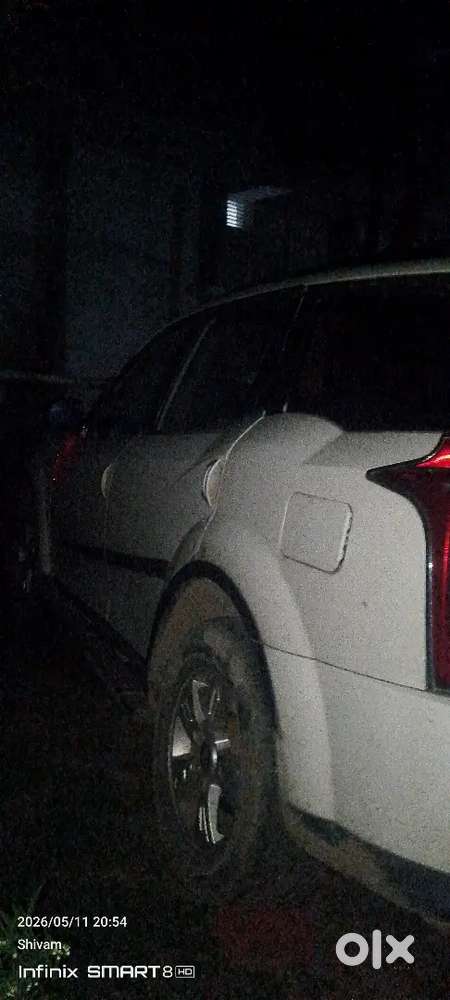 Mahindra Xuv500 2015 Diesel 200000 Km Driven