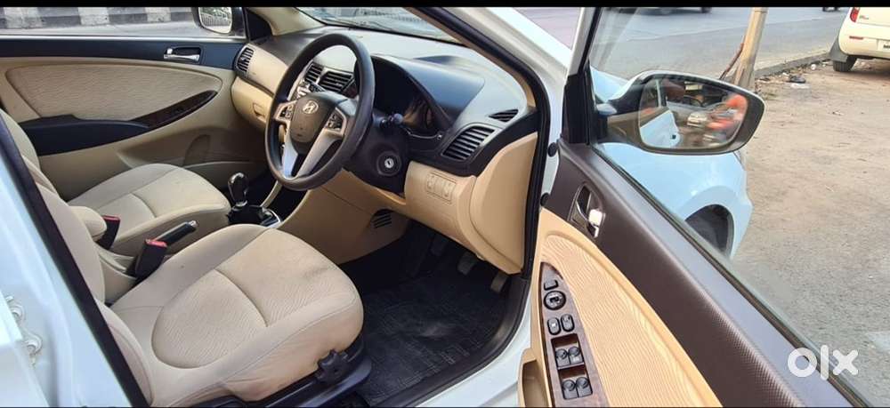 Hyundai Verna 2013 Manual