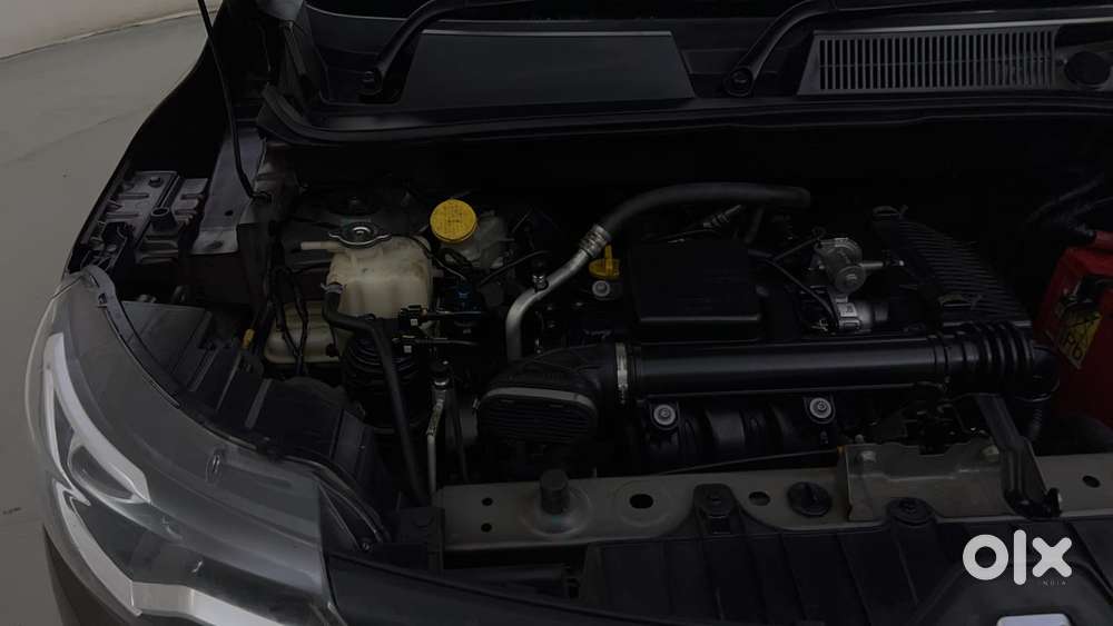 Renault Triber Rxz Easy-r Amt, 2022, Petrol