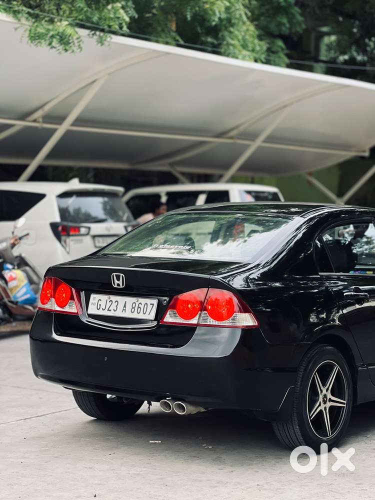 Honda Civis Crystal Black (showroom Service)