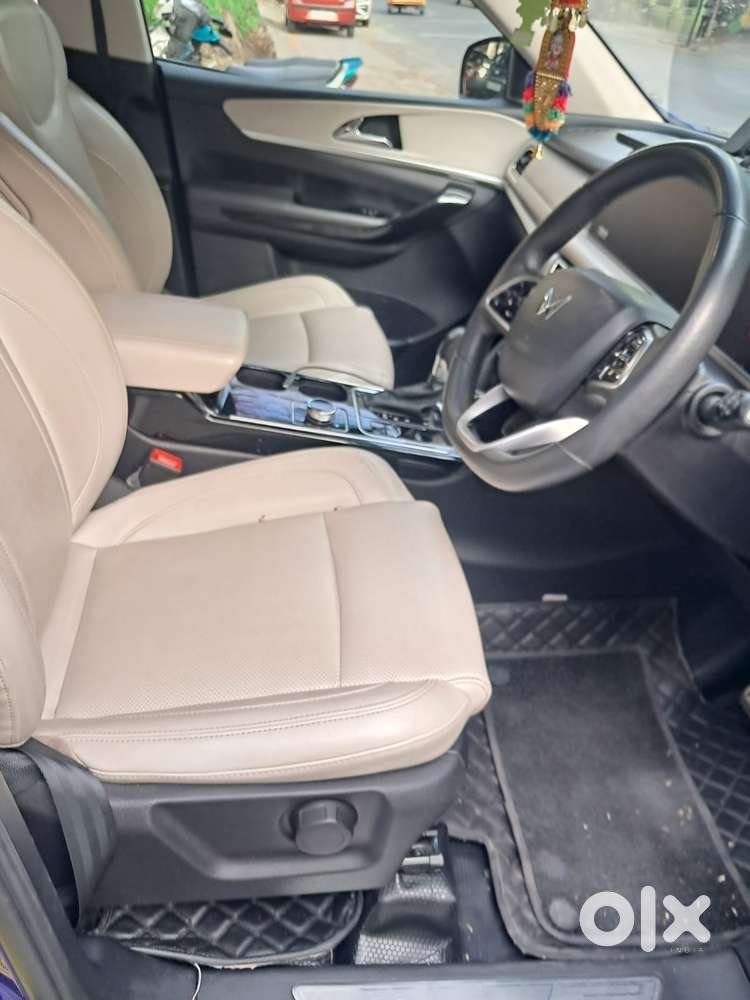 Mahindra Xuv700 2.2 Ax 7 Diesel At Luxury Pack Str, 2022, Diesel