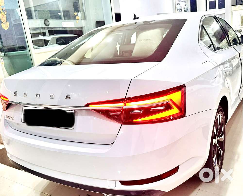Skoda Superb 2.0 Tsi At L&k, 2021, Petrol