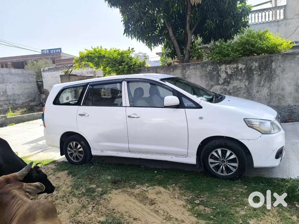 Toyota Innova 2012 Diesel Well Maintained