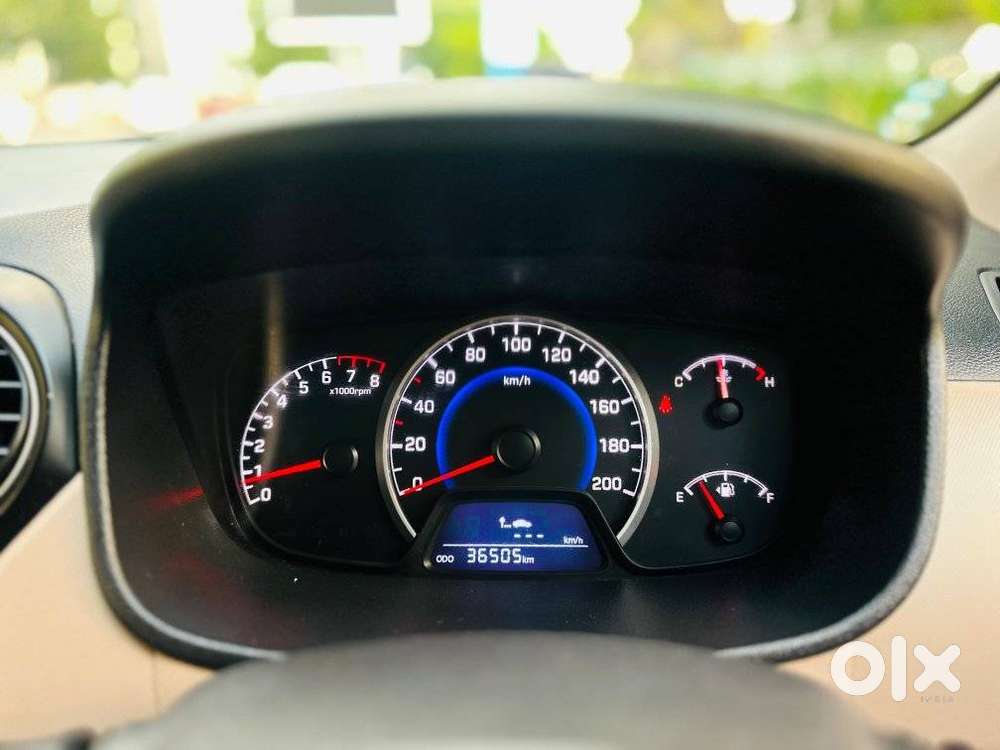 Hyundai Grand I10 Sportz(o) 1.2 Mt, 2018, Petrol