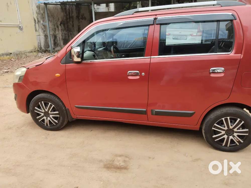 Maruti Suzuki Wagon R 2016 Petrol Showroom Track