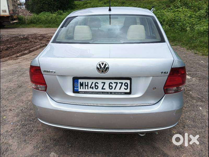 Volkswagen Vento 1.2 Tsi Highline At, 2015, Petrol