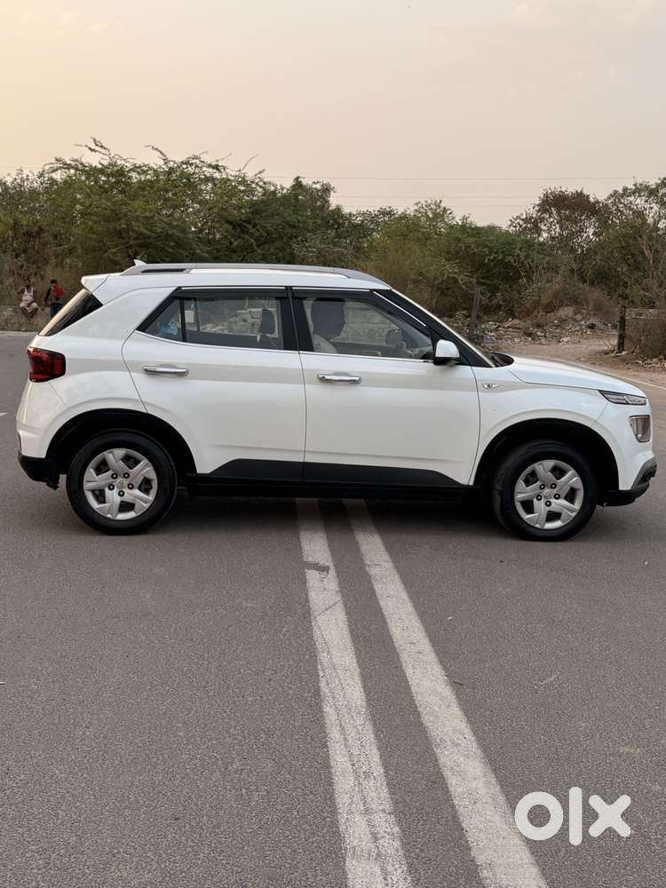 Hyundai Venue S 1.2 Petrol, 2021, Petrol