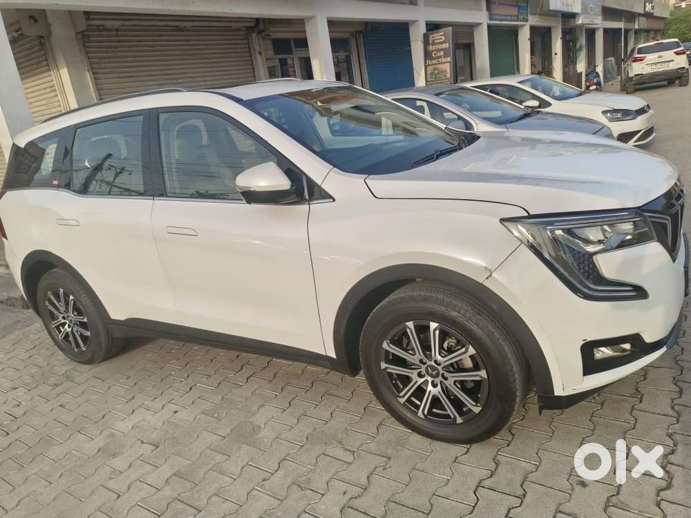 Mahindra Xuv700 2.2 Ax 7 Diesel At Luxury Pack Str Awd, 2022, Diesel