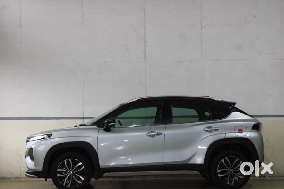 Toyota Urban Cruiser Taisor V 1.0 Petrol Mt, 2024, Petrol